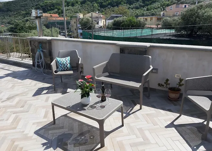 La Lobra Dependance * マッサ・ルブレンセ