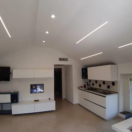 La Lobra Dependance Farm stay